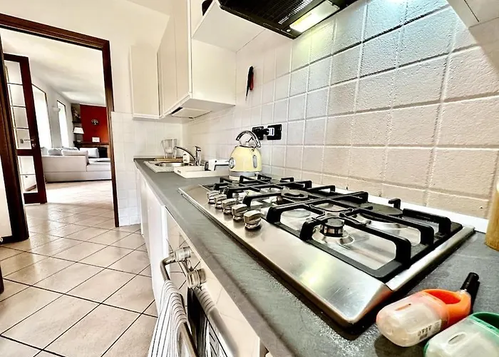 3br Con Panoramica Sul * Нессо